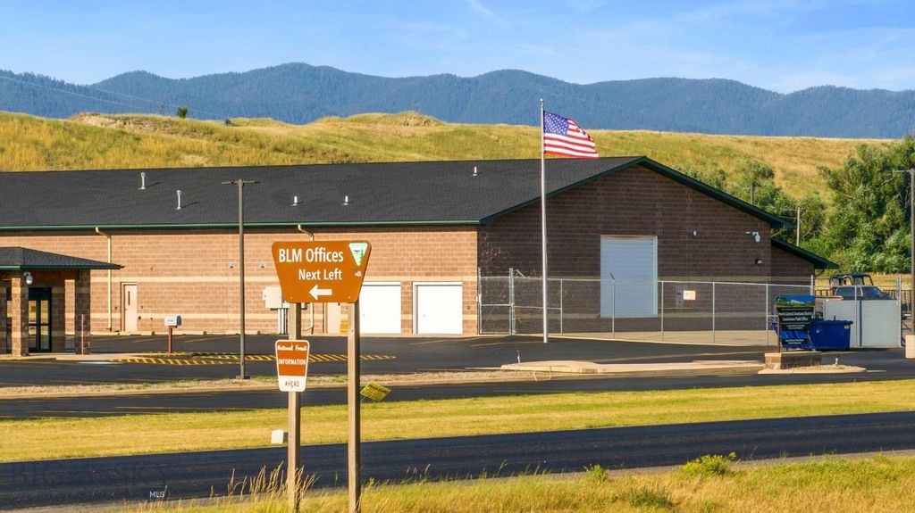 920 NE Main, Lewistown, MT 59457 photo 14