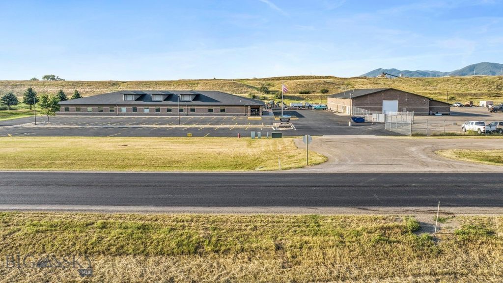 920 NE Main, Lewistown, MT 59457 photo 23