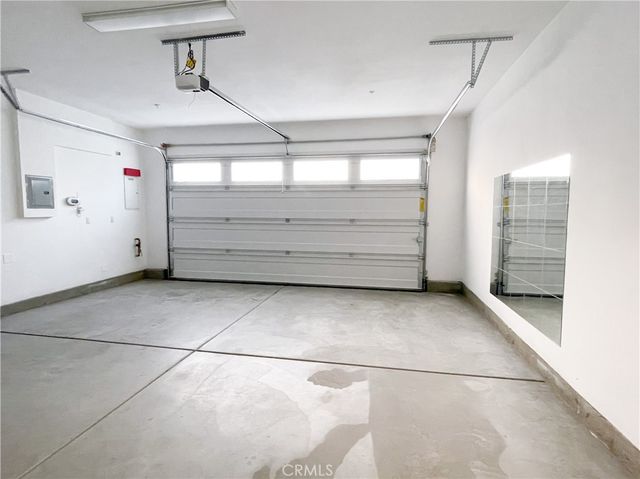 106 Aims, Irvine, CA 92618