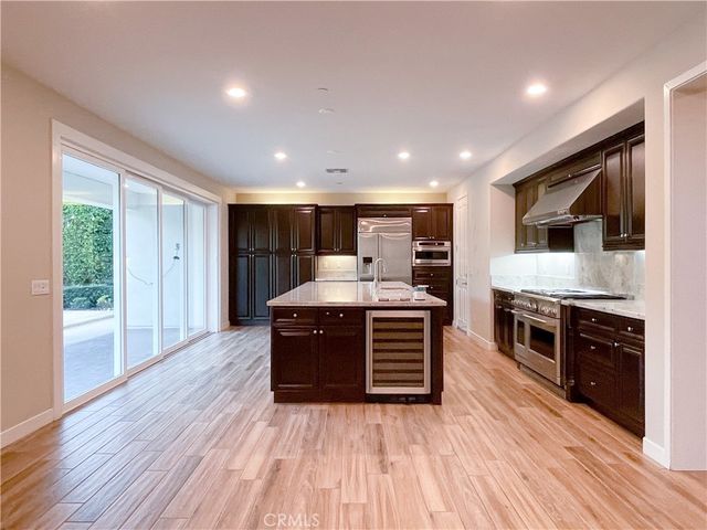 106 Aims, Irvine, CA 92618