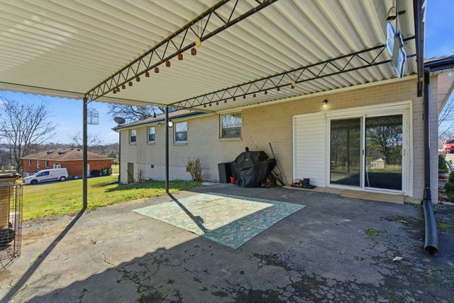 608 Hamblen Dr, Madison, TN 37115