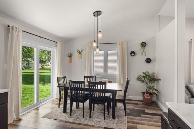 2341 Four Seasons Parkway, Crown Point, IN 46307