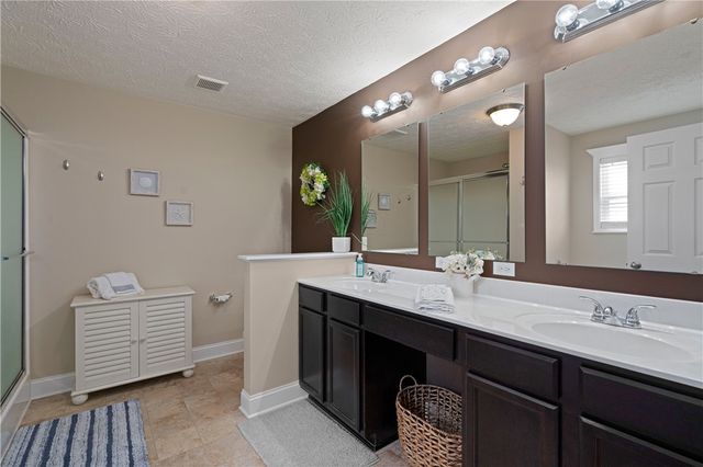 2150 Haflinger Drive, North Huntingdon, PA 15642