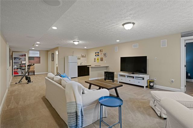 2150 Haflinger Drive, North Huntingdon, PA 15642