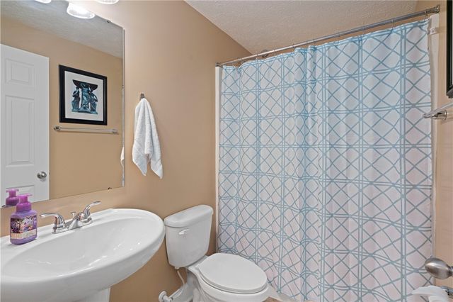 2150 Haflinger Drive, North Huntingdon, PA 15642