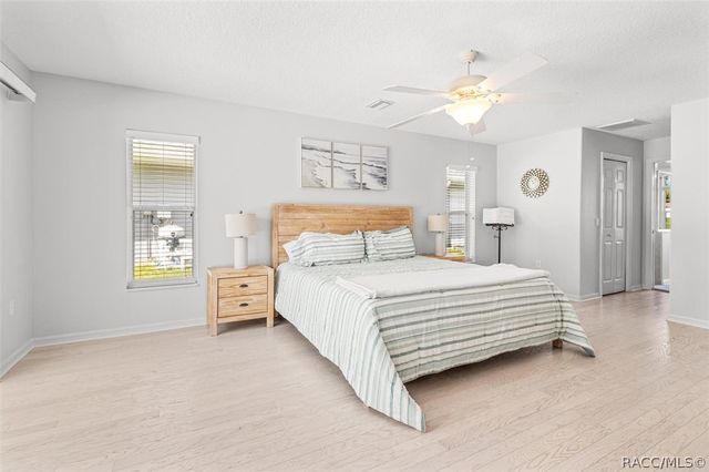 5678 W Woodside Drive, Crystal River, FL 34429