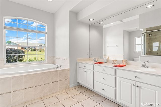 5678 W Woodside Drive, Crystal River, FL 34429