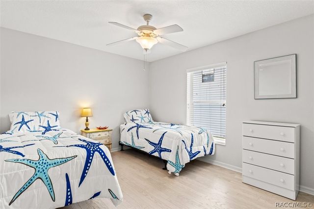 5678 W Woodside Drive, Crystal River, FL 34429