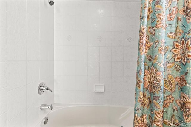 5678 W Woodside Drive, Crystal River, FL 34429