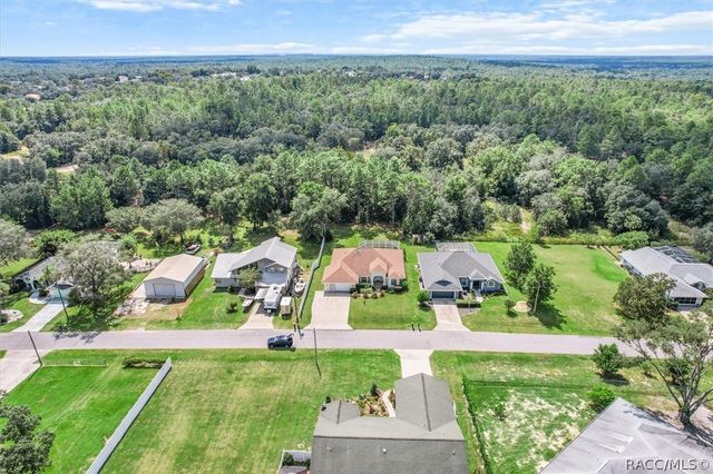 5678 W Woodside Drive, Crystal River, FL 34429