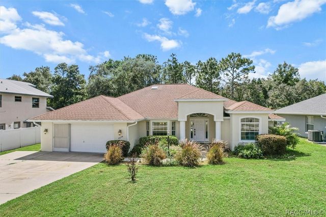 5678 W Woodside Drive, Crystal River, FL 34429