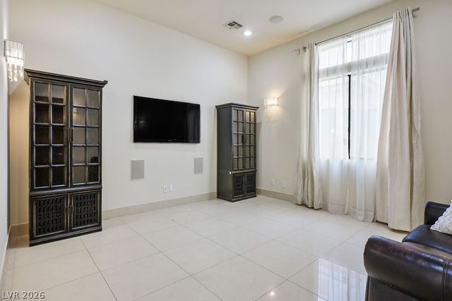 7434 Yonie Court, Las Vegas, NV 89117