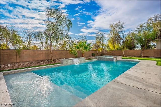 7434 Yonie Court, Las Vegas, NV 89117