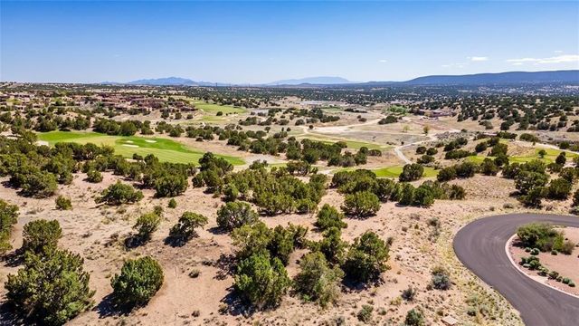 6 Luna Nueva, Santa Fe, NM 87506