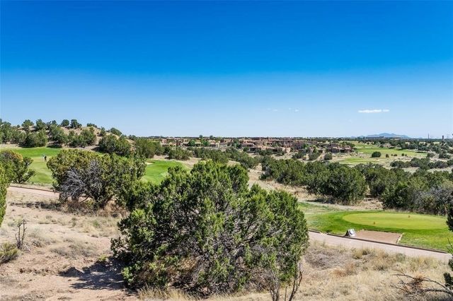 6 Luna Nueva, Santa Fe, NM 87506