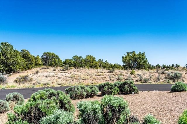 6 Luna Nueva, Santa Fe, NM 87506