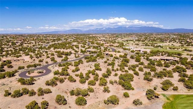 6 Luna Nueva, Santa Fe, NM 87506