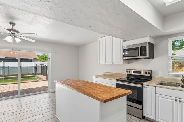 17734 RIVENDEL ROAD, Lutz, FL 33549