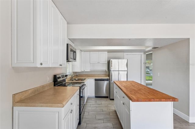 17734 RIVENDEL ROAD, Lutz, FL 33549