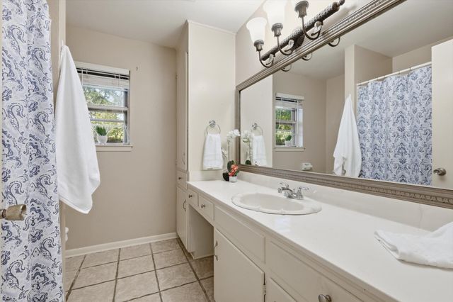 1119 W Westhill Drive, Cleburne, TX 76033