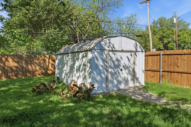 1119 W Westhill Drive, Cleburne, TX 76033
