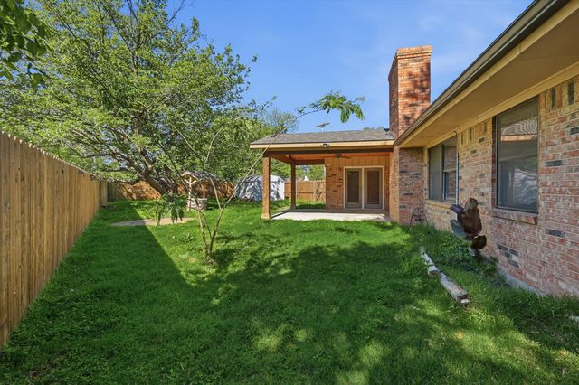 1119 W Westhill Drive, Cleburne, TX 76033
