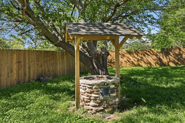 1119 W Westhill Drive, Cleburne, TX 76033