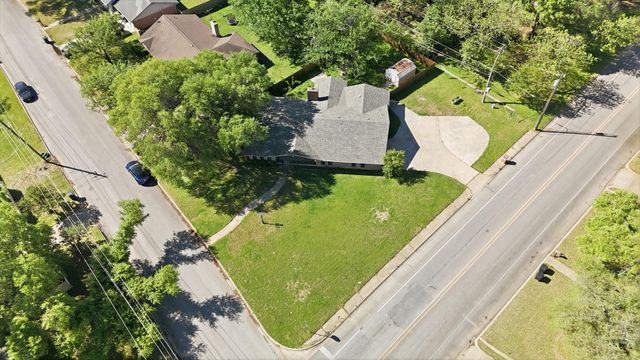 1119 W Westhill Drive, Cleburne, TX 76033