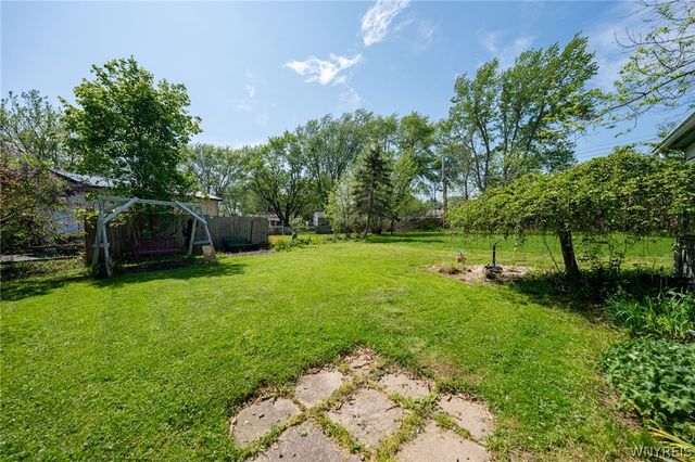6453 Cloverleaf Drive, Lockport Town, NY 14094