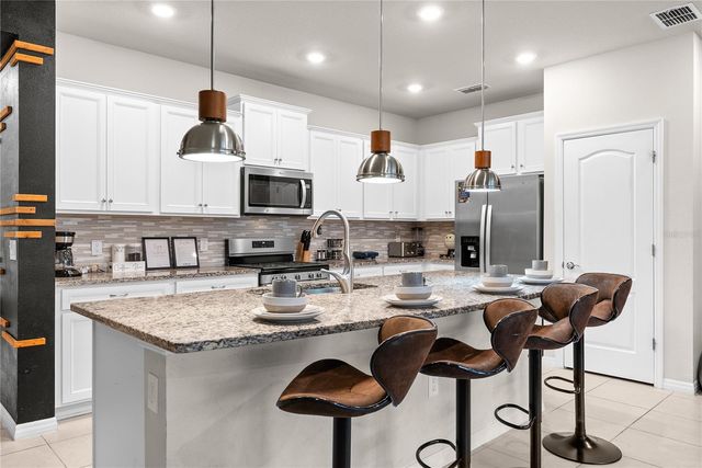 7614 OAK SPRING LANE, Davenport, FL 33837