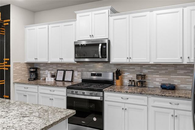 7614 OAK SPRING LANE, Davenport, FL 33837