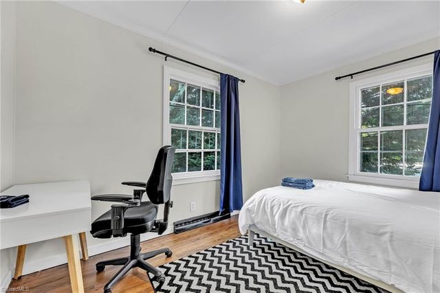 829 S Sunset Drive, Winston-salem, NC 27103