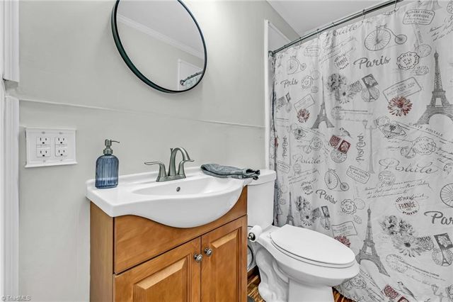 829 S Sunset Drive, Winston-salem, NC 27103