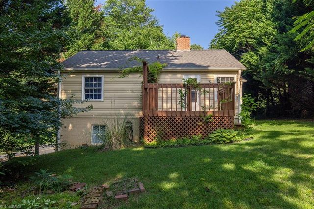 829 S Sunset Drive, Winston-salem, NC 27103