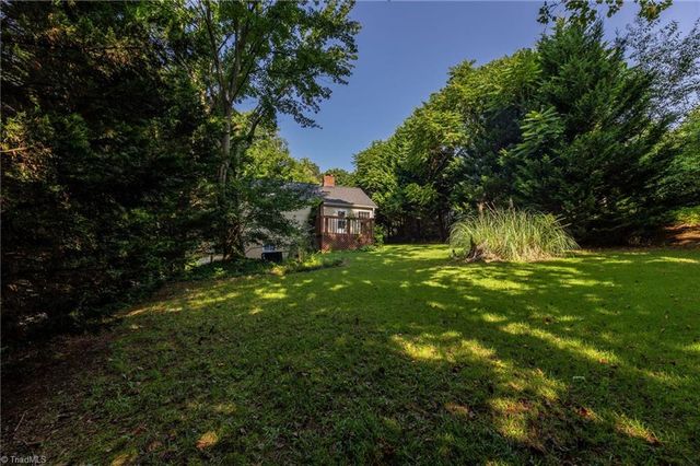 829 S Sunset Drive, Winston-salem, NC 27103