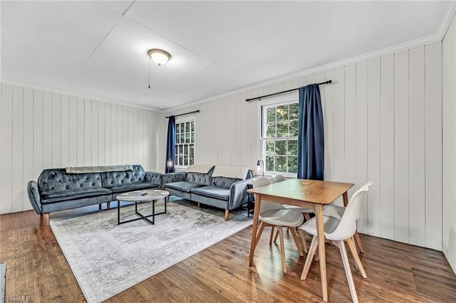 829 S Sunset Drive, Winston-salem, NC 27103