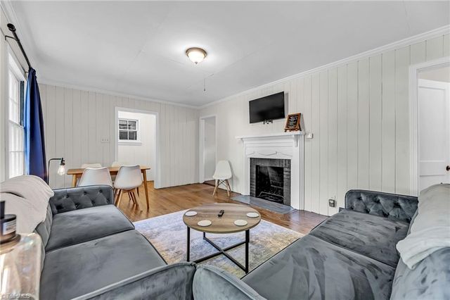 829 S Sunset Drive, Winston-salem, NC 27103