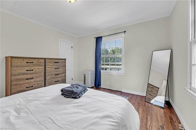 829 S Sunset Drive, Winston-salem, NC 27103