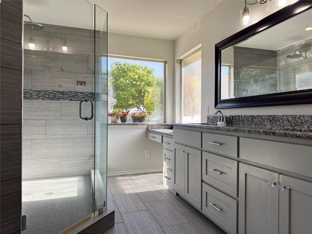 1020 Bonanza Drive, Arlington, TX 76001