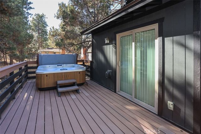 537 Vista Avenue, Sugarloaf, CA 92386