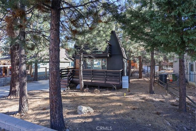 537 Vista Avenue, Sugarloaf, CA 92386
