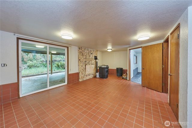 690 Peter Hagen Road W, Seabeck, WA 98380