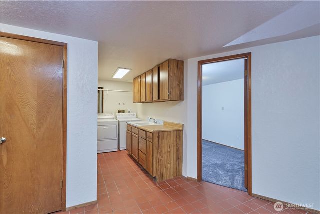 690 Peter Hagen Road W, Seabeck, WA 98380