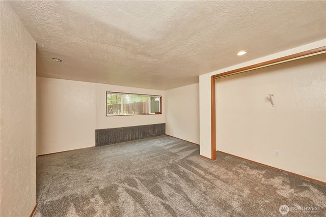 690 Peter Hagen Road W, Seabeck, WA 98380