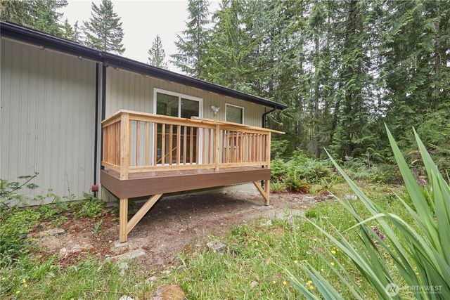 690 Peter Hagen Road W, Seabeck, WA 98380