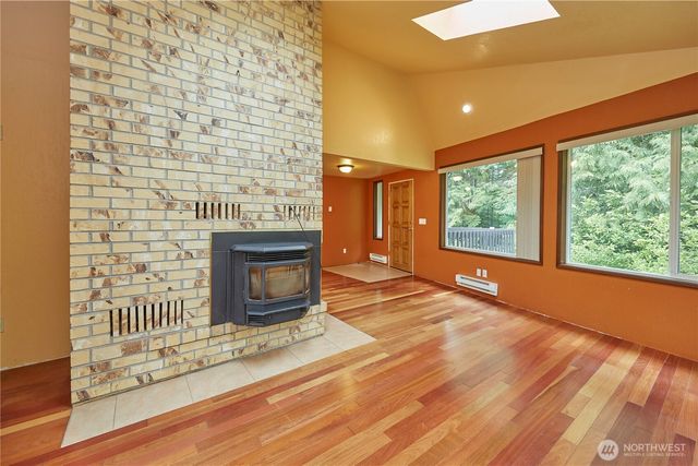 690 Peter Hagen Road W, Seabeck, WA 98380