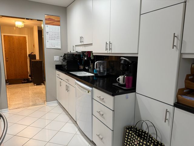 350 E Dundee Road 301, Buffalo Grove, IL 60089