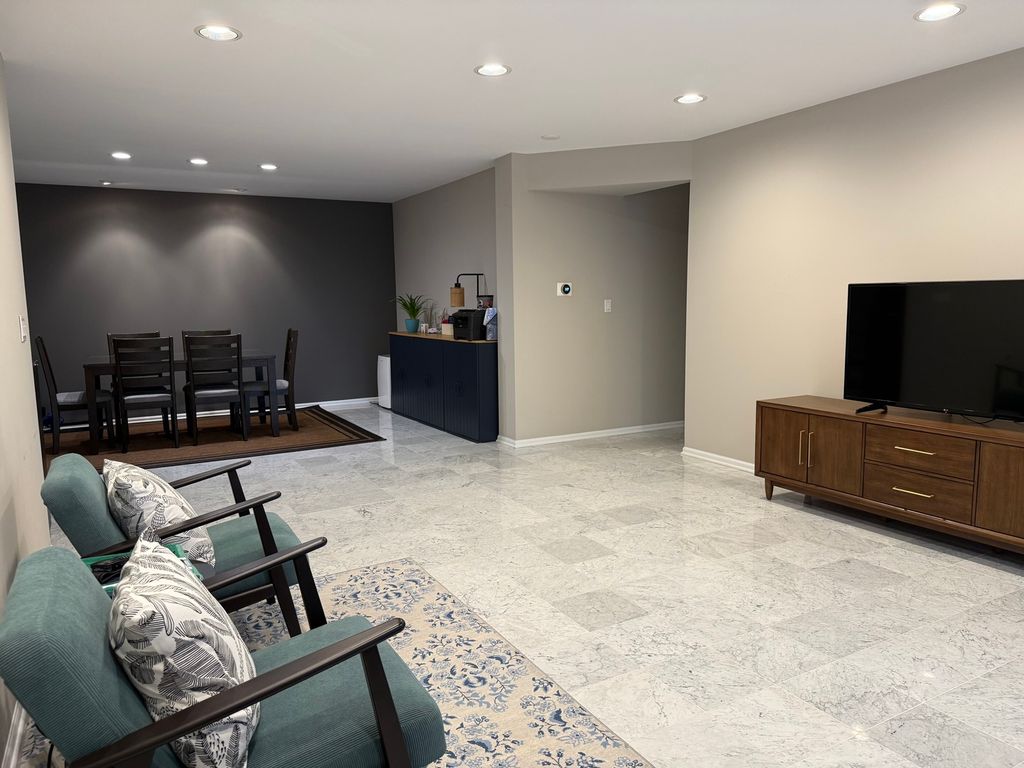 350 E Dundee Road 301, Buffalo Grove, IL 60089 — photo 4