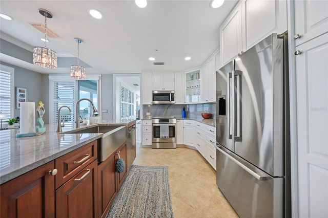 2590 N BEACH ROAD 5, Englewood, FL 34223