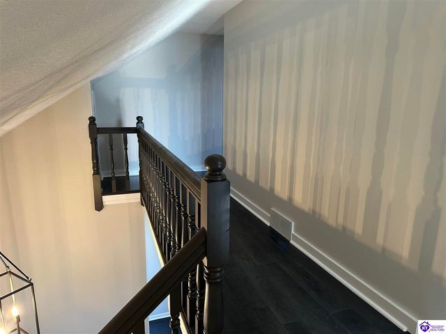 273 Manor Drive, Radcliff, KY 40160